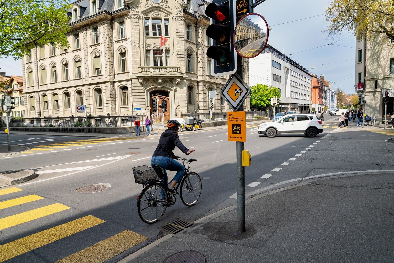 Faire du vélo Tourner à droite